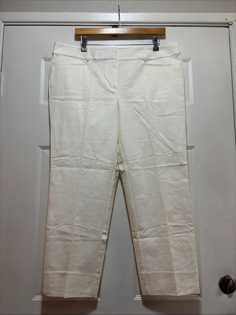 LOFT White Cropped Ankle Pants